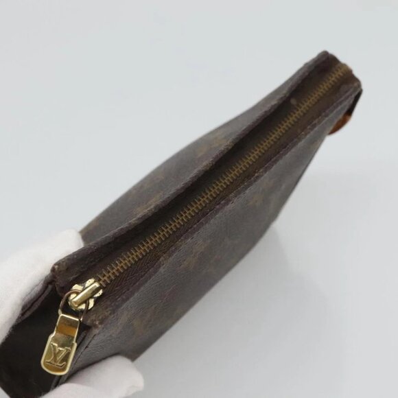 LOUIS VUITTON Monogram Posh Toilette 15 Pouch - Picture 9 of 14